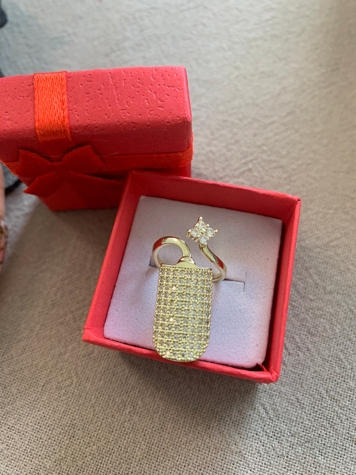 Bague d'ongle Étoile précieuse dorée
