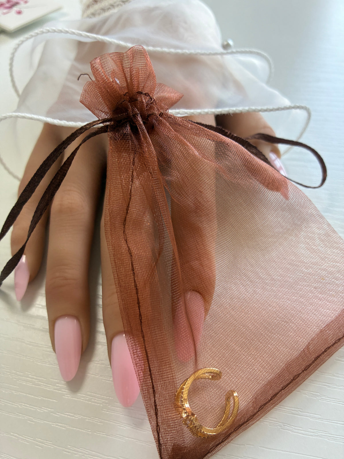 Bague d’ongle Double V Dorée à strass & goutte – Ajustable
