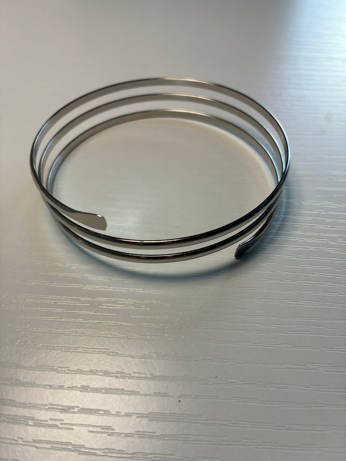 Bracelet de bras spirale minimaliste – Argenté