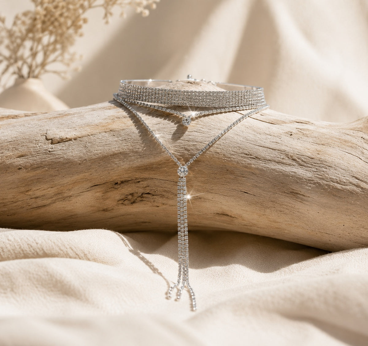 Collier Élégance scintillante argenté à strass