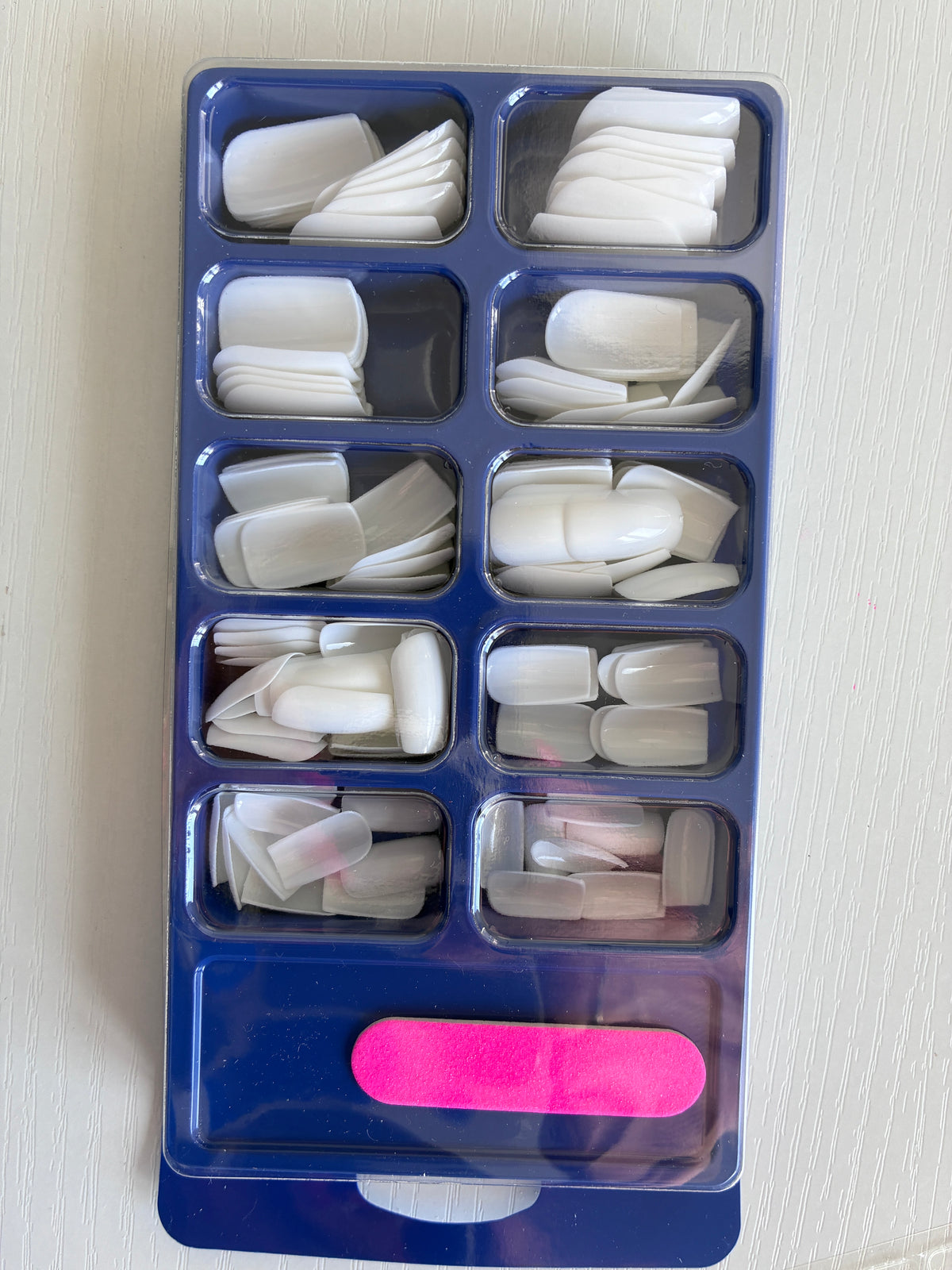 120 capsules carrées blanches – 10 tailles + accessoires de pose