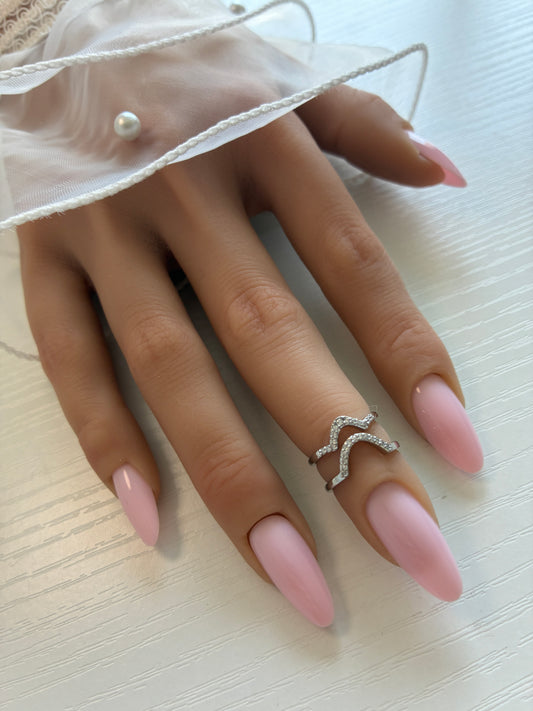 Bague d’ongle Double V argentée à strass – Ajustable