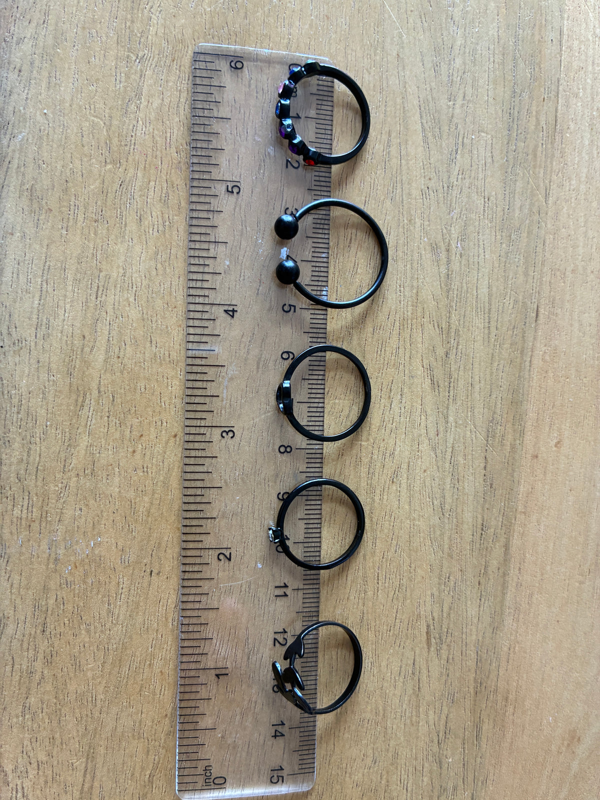 Lot Black Edition Élégance – 5 bagues noires ajustables