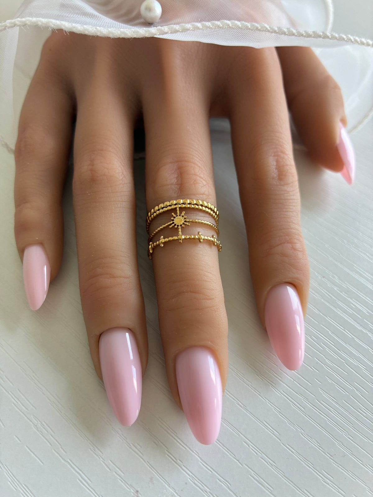 Bague Soleil dorée ajourée – Acier inoxydable – Ajustable