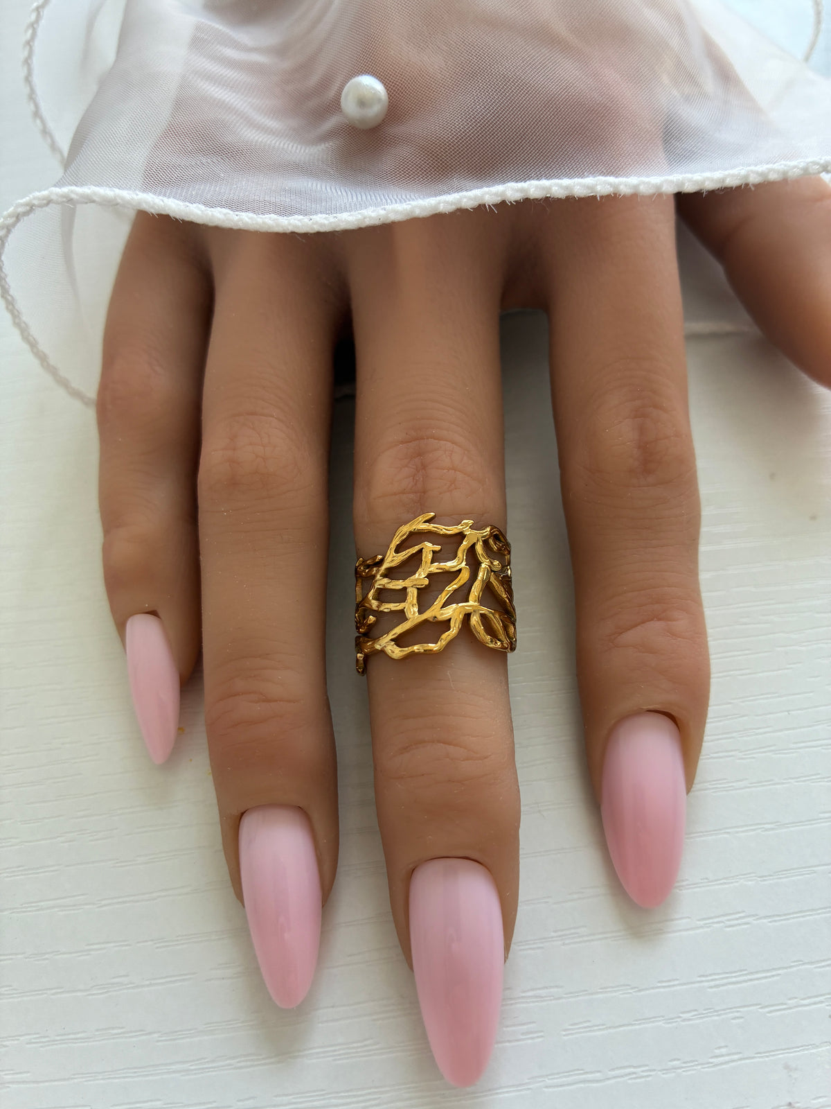 Bague Branches dorée ajourée – Acier inoxydable – Ajustable