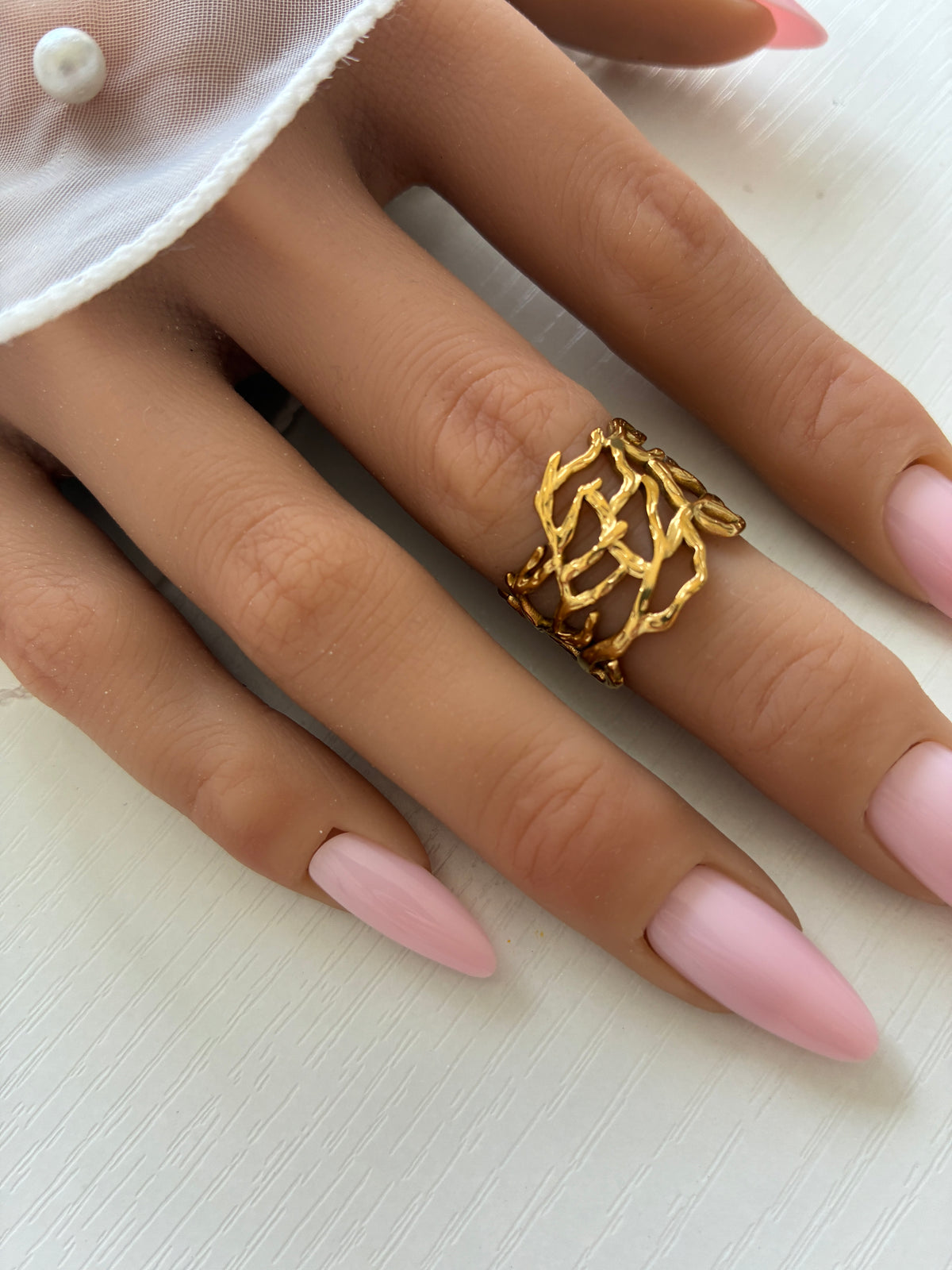 Bague Branches dorée ajourée – Acier inoxydable – Ajustable
