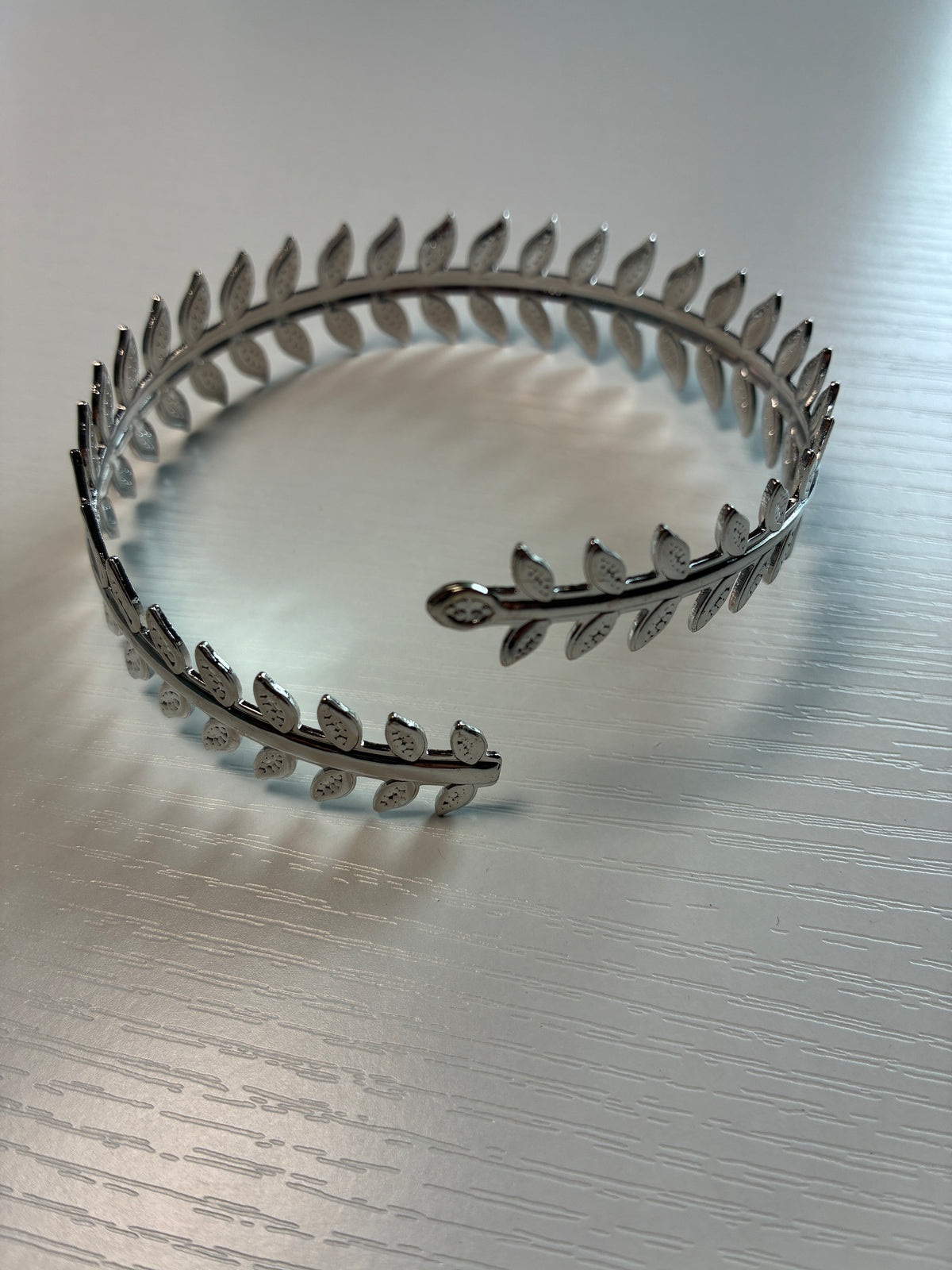 Bracelet de bras feuilles – Argenté