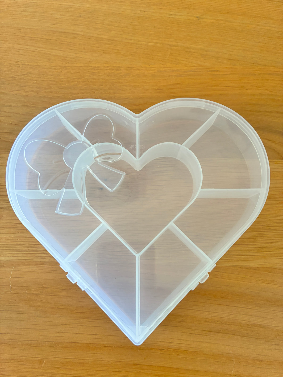 Boîte de rangement cœur transparente à compartiments