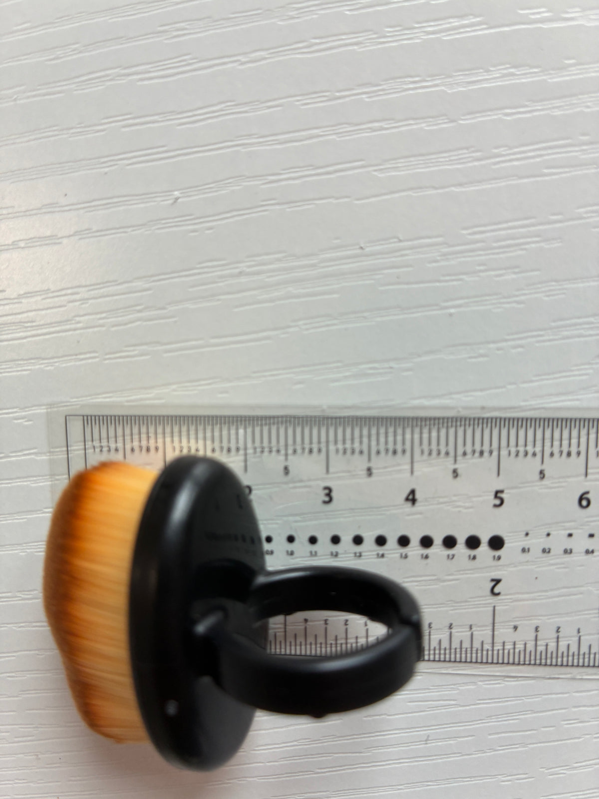 Brosse à ongles à porter au doigt – Poils souples