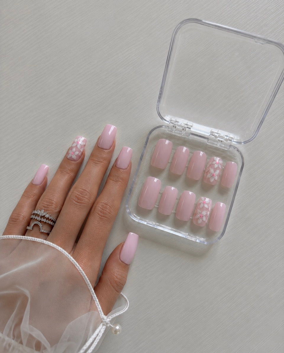 Les Essentiels Signature – Élise rose – Carré M
