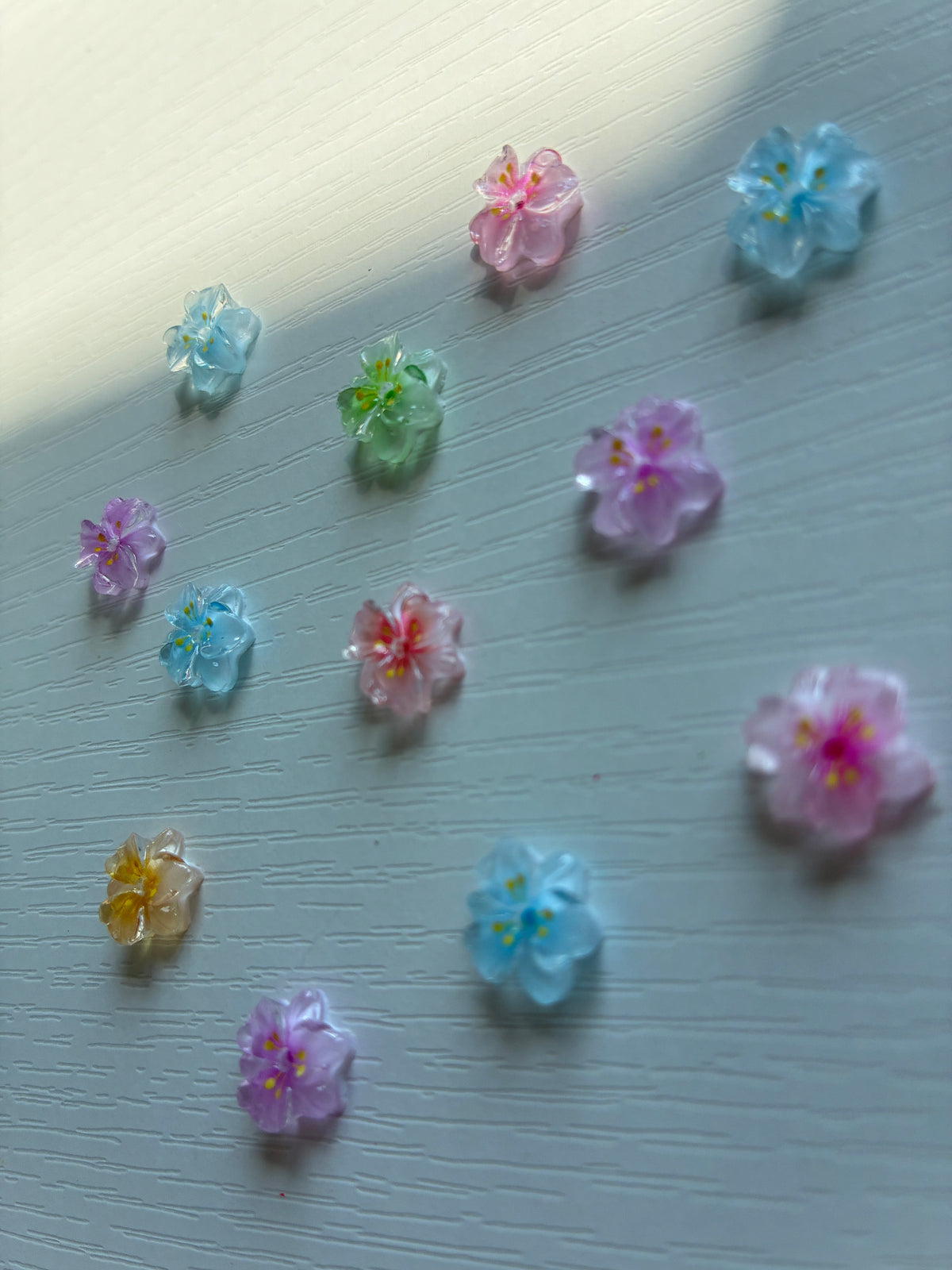 Fleurs 3D translucides pastel – Lot de 12