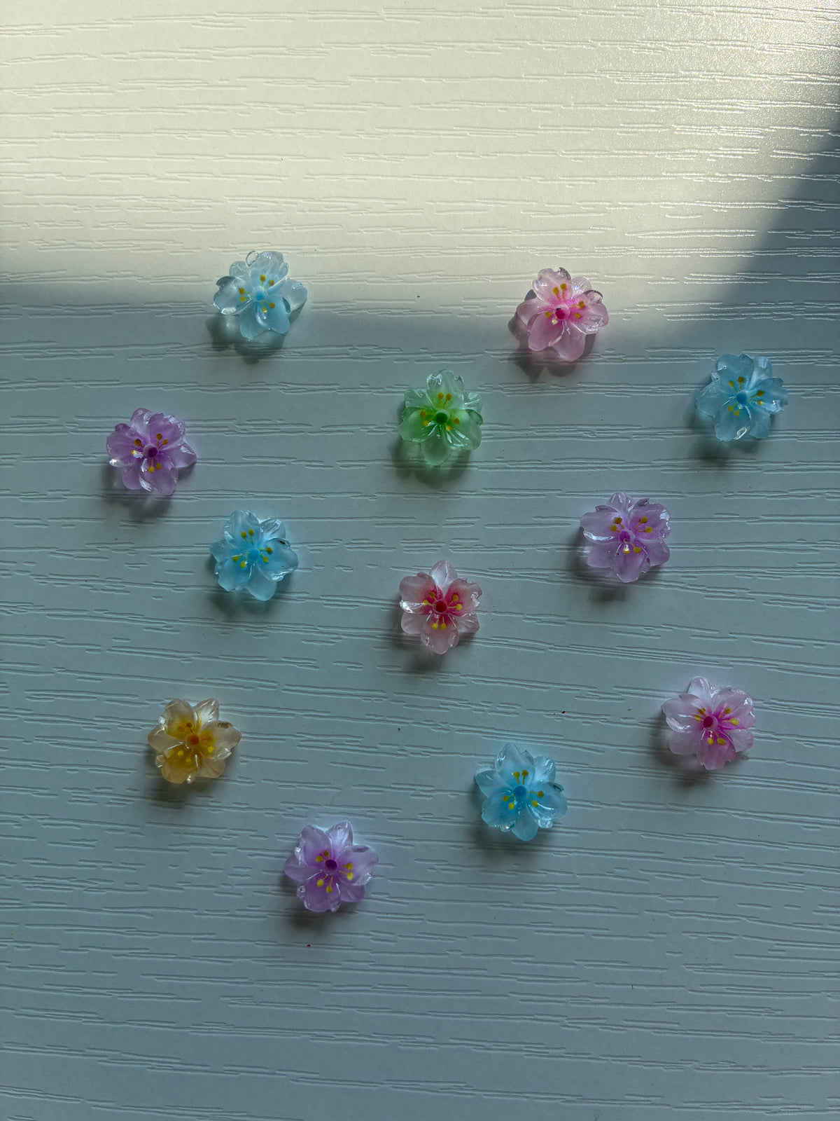 Fleurs 3D translucides pastel – Lot de 12