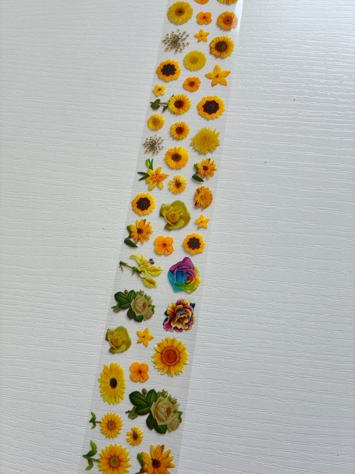 Foil Nail Art – Tournesols et fleurs ensoleillées