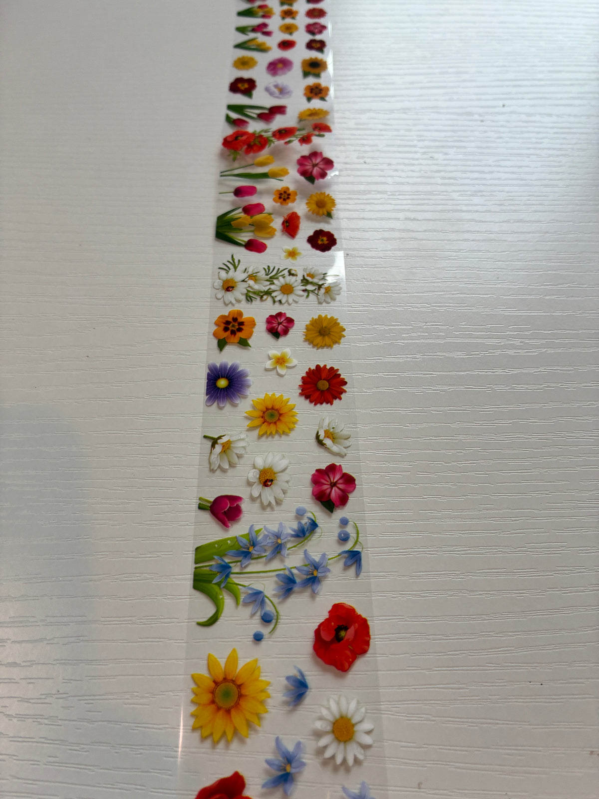 Foil Nail Art – Fleurs printanières multicolores