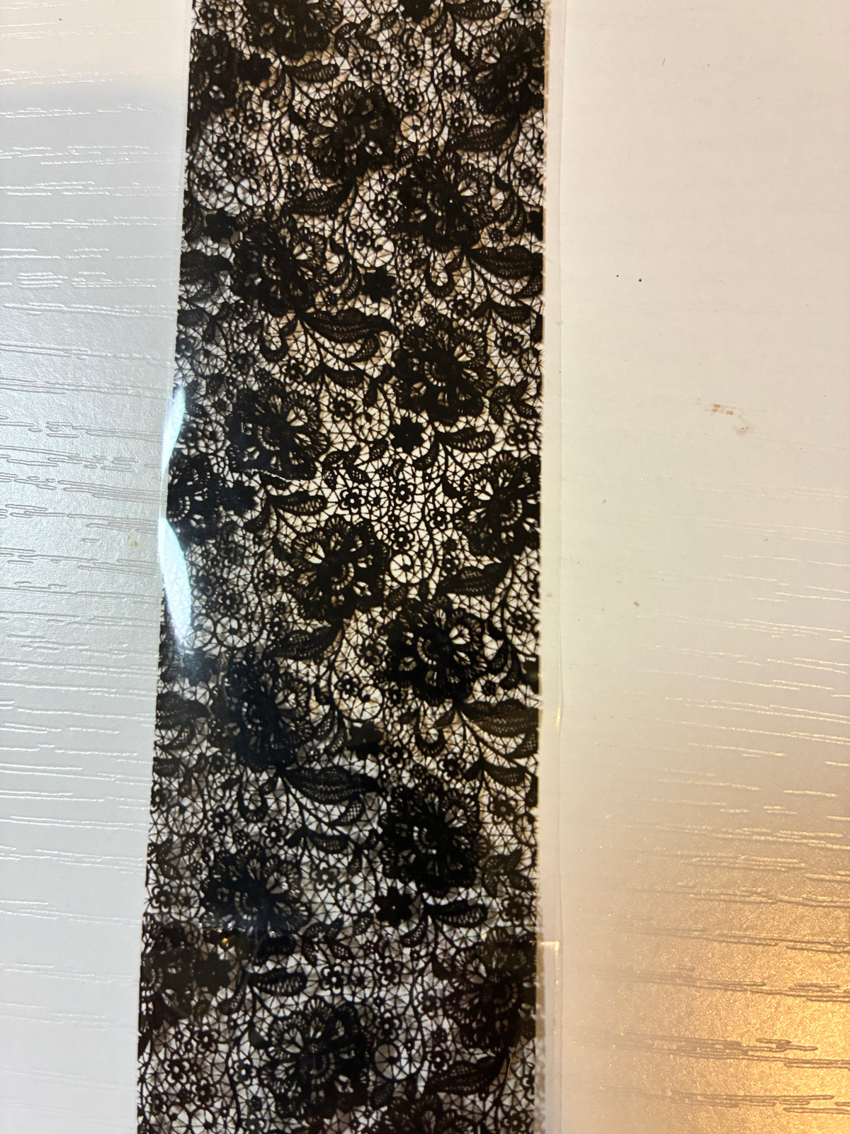 Lot de 5 foils Nail Art – Dentelle noire et motifs graphiques – 20 × 4 cm