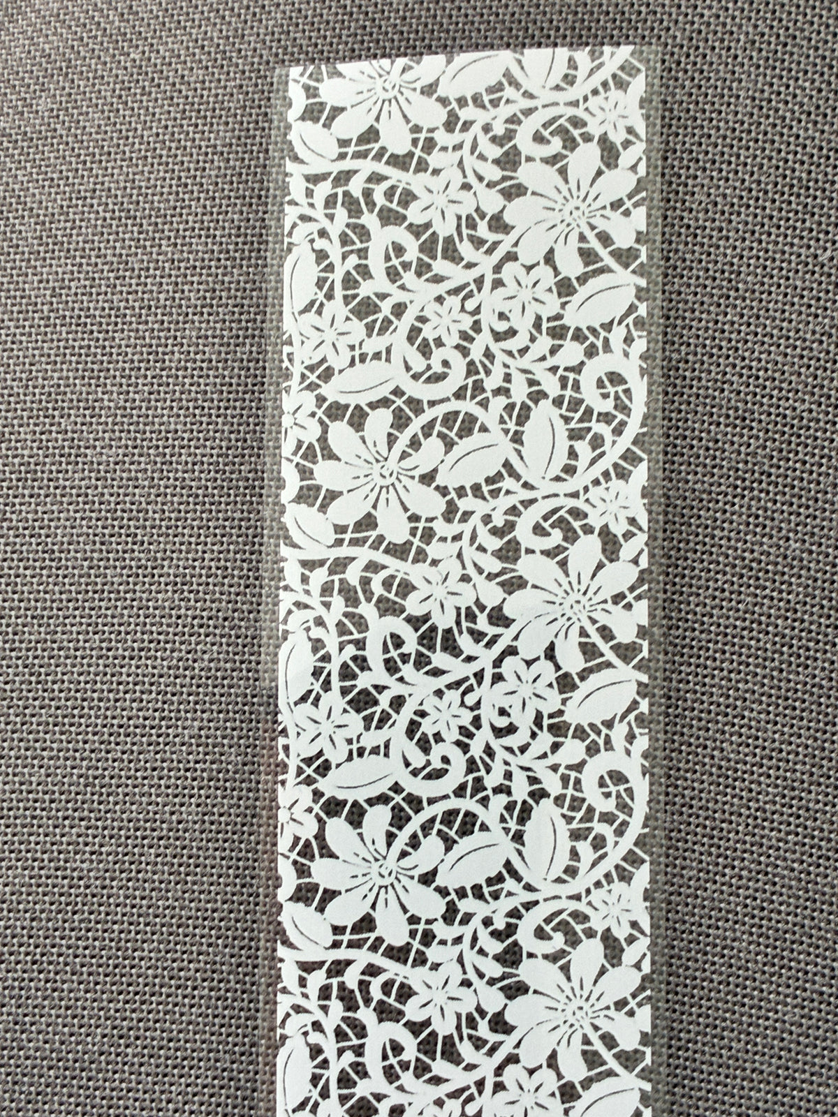 Foils Nail Art – Dentelle blanche et fleurs – Lot de 6
