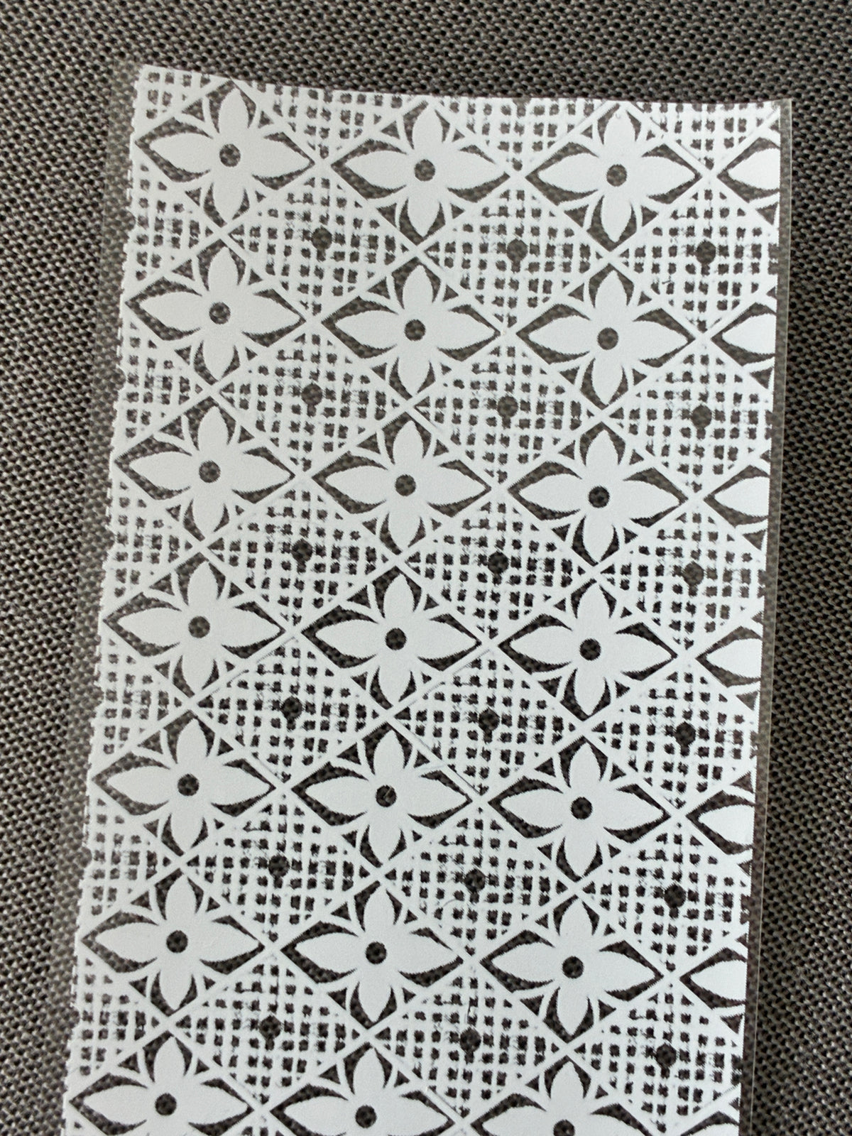 Foils Nail Art – Dentelle blanche et fleurs – Lot de 6