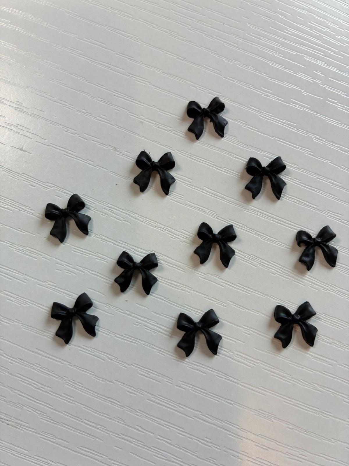 Bijoux d’ongles 3D – Nœuds noirs – Lot de 10