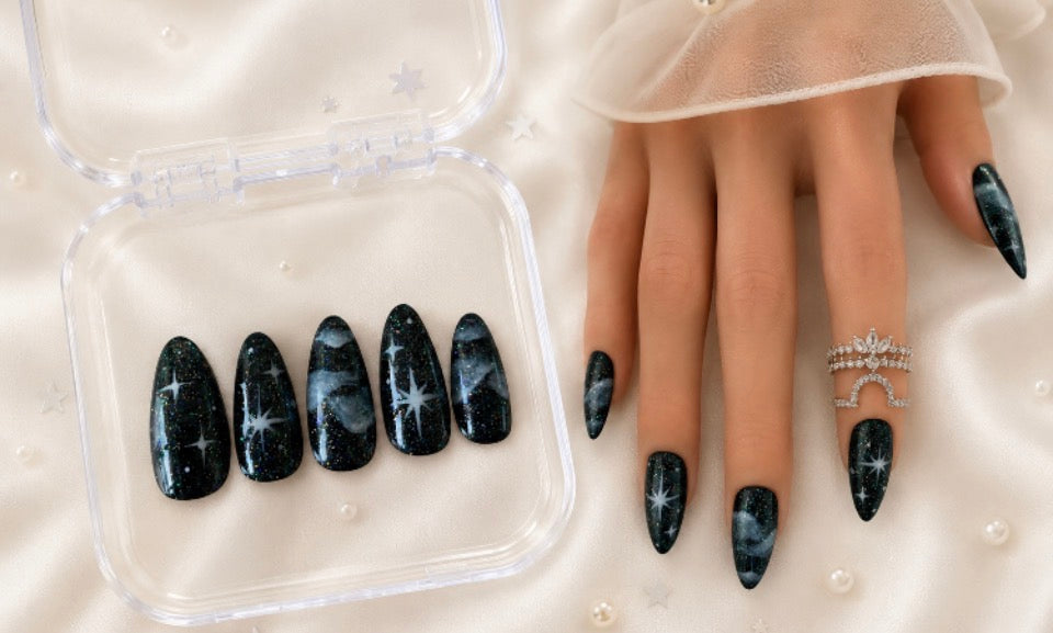 Nuit Étoilée Black – Noir Galaxie Scintillant – Amande M