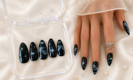 Nuit Étoilée Black – Noir Galaxie Scintillant – Amande M