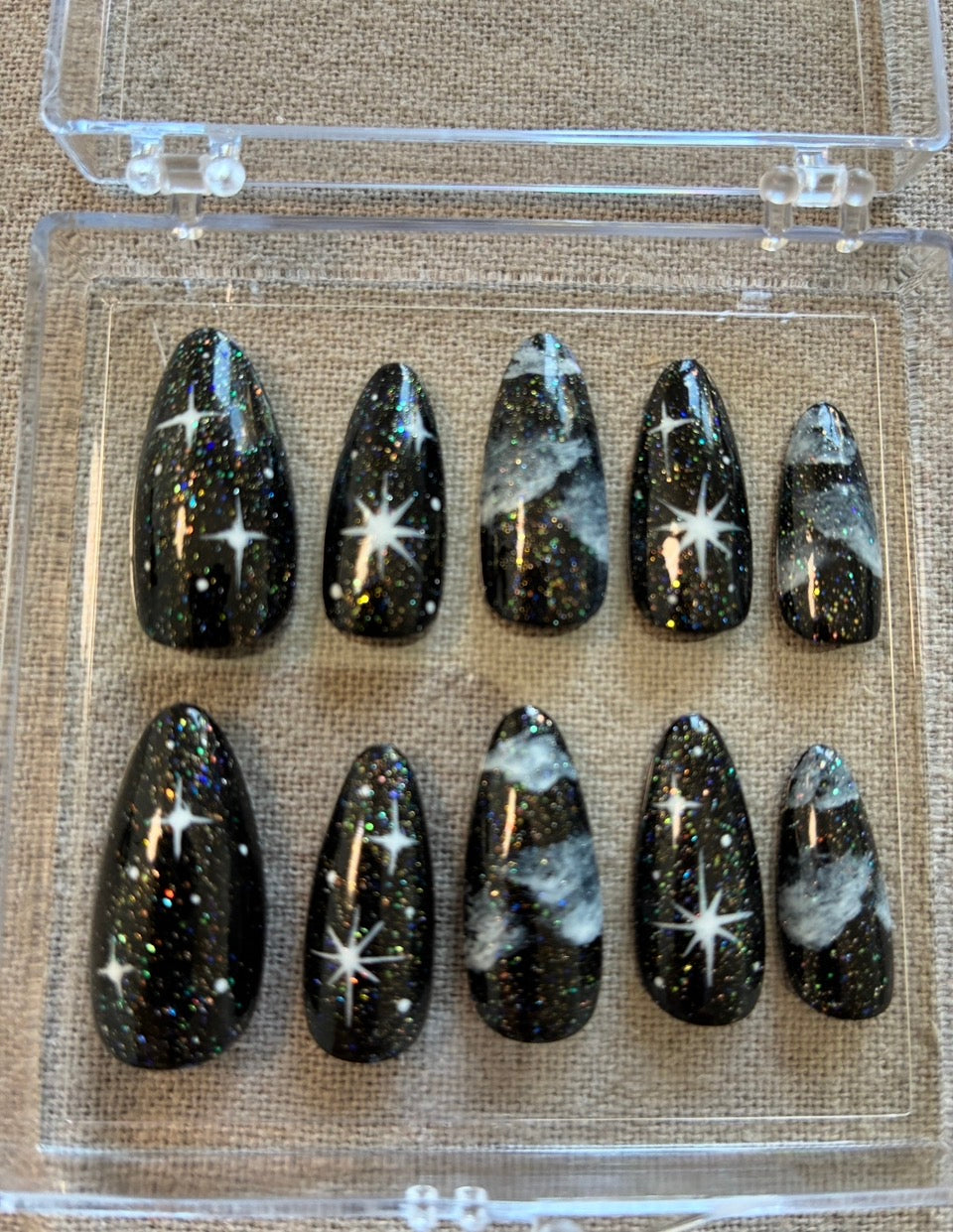 Nuit Étoilée Black – Noir Galaxie Scintillant – Amande M