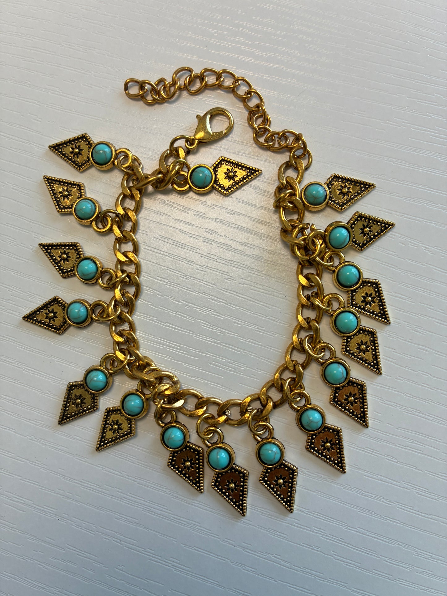 Parure bohème dorée et turquoise – Collier, bracelet et boucles d’oreilles