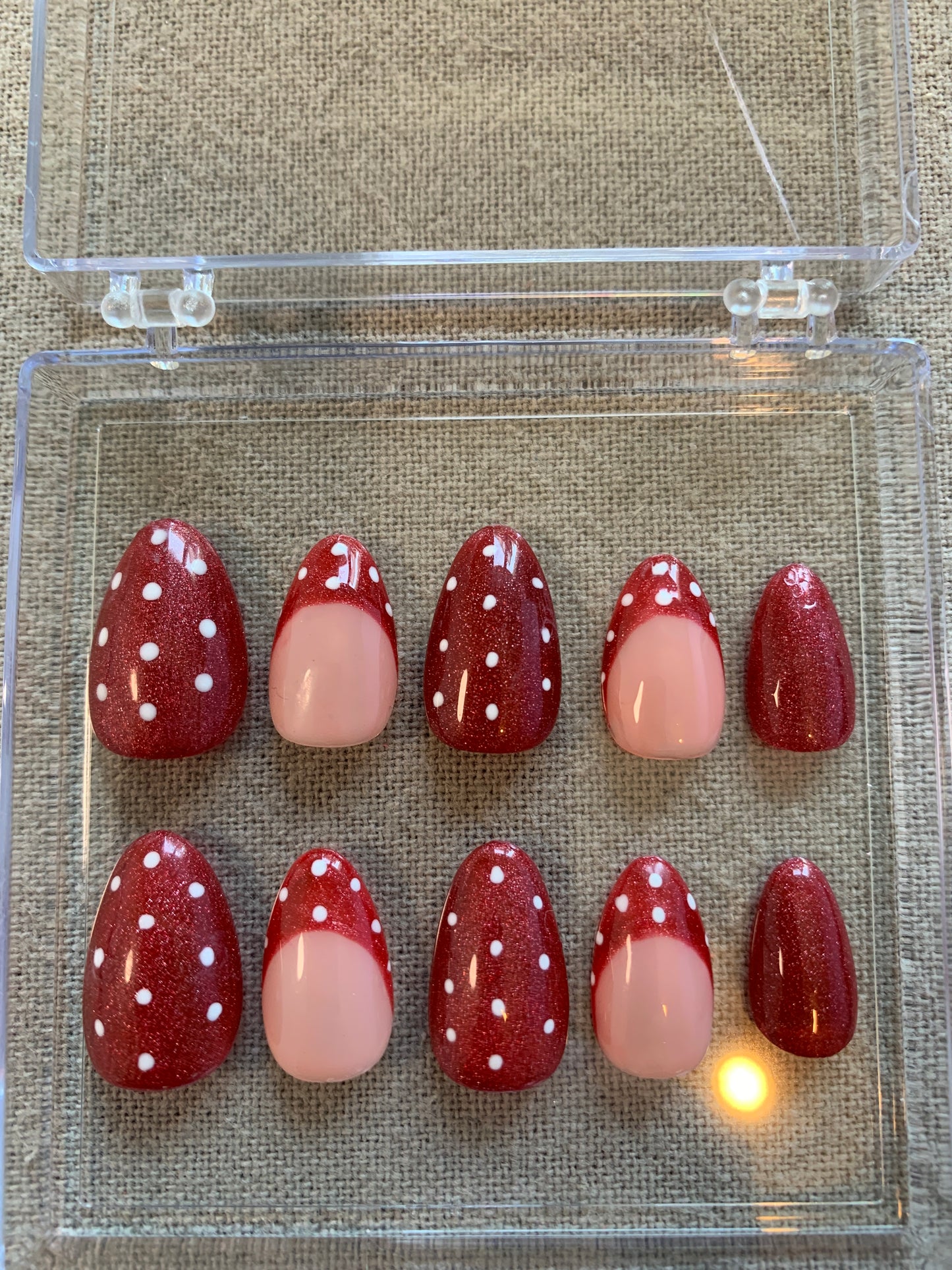 Plumetis Cherry – Amande S