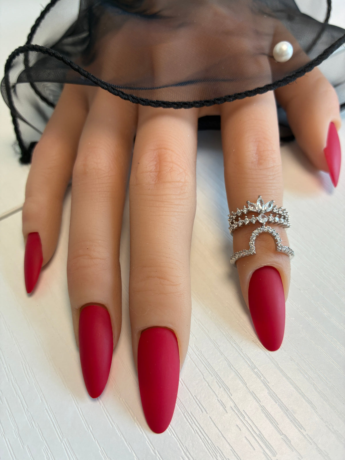 Les Essentiels – Rouge Éternel – Amande M – Mat