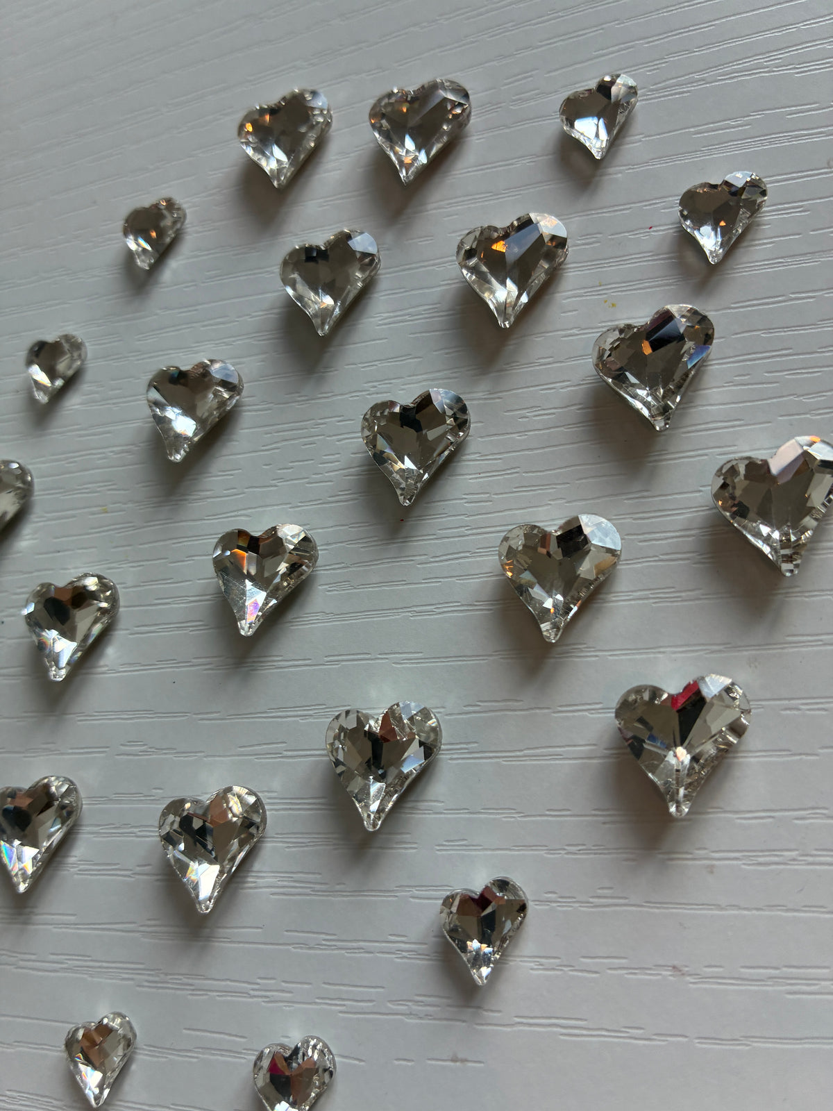 Strass cœurs cristal 3D – Tailles assorties – Nail Art