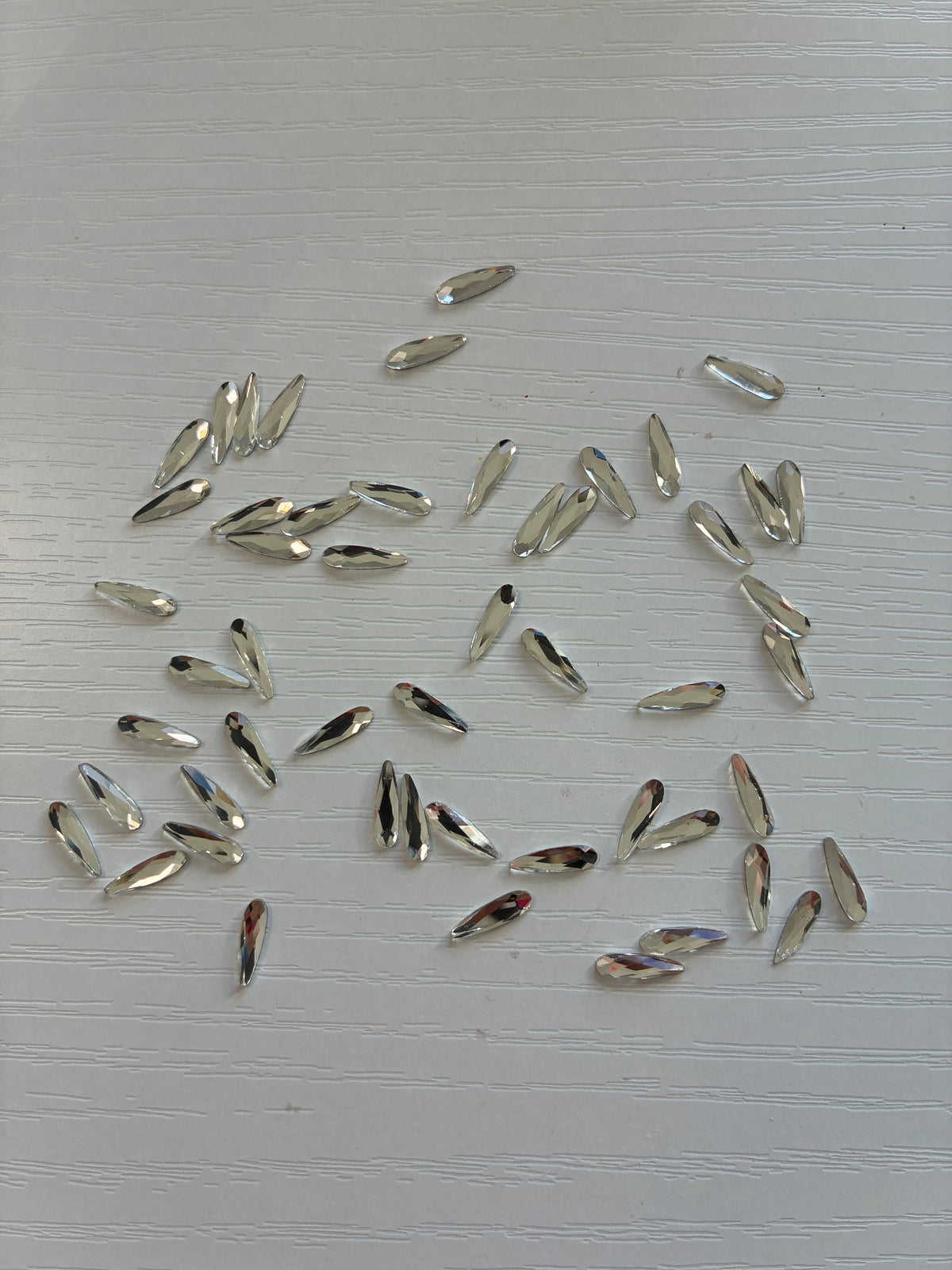 lot de 50 strass goutte allongée argentés pour nail art