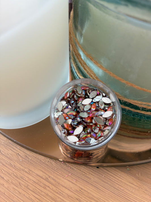 Strass navette ambre irisé – Nail Art