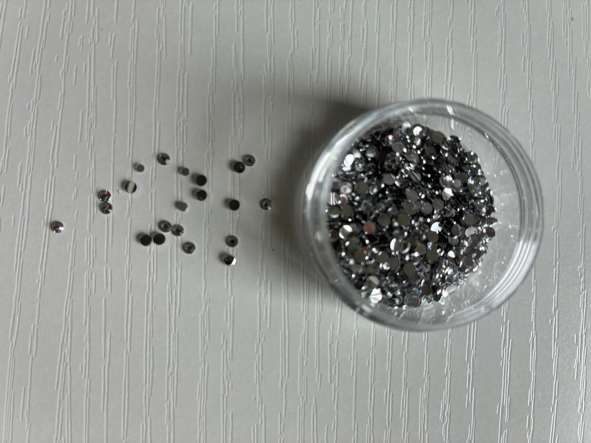 Strass argentés assortis – Décoration Nail Art