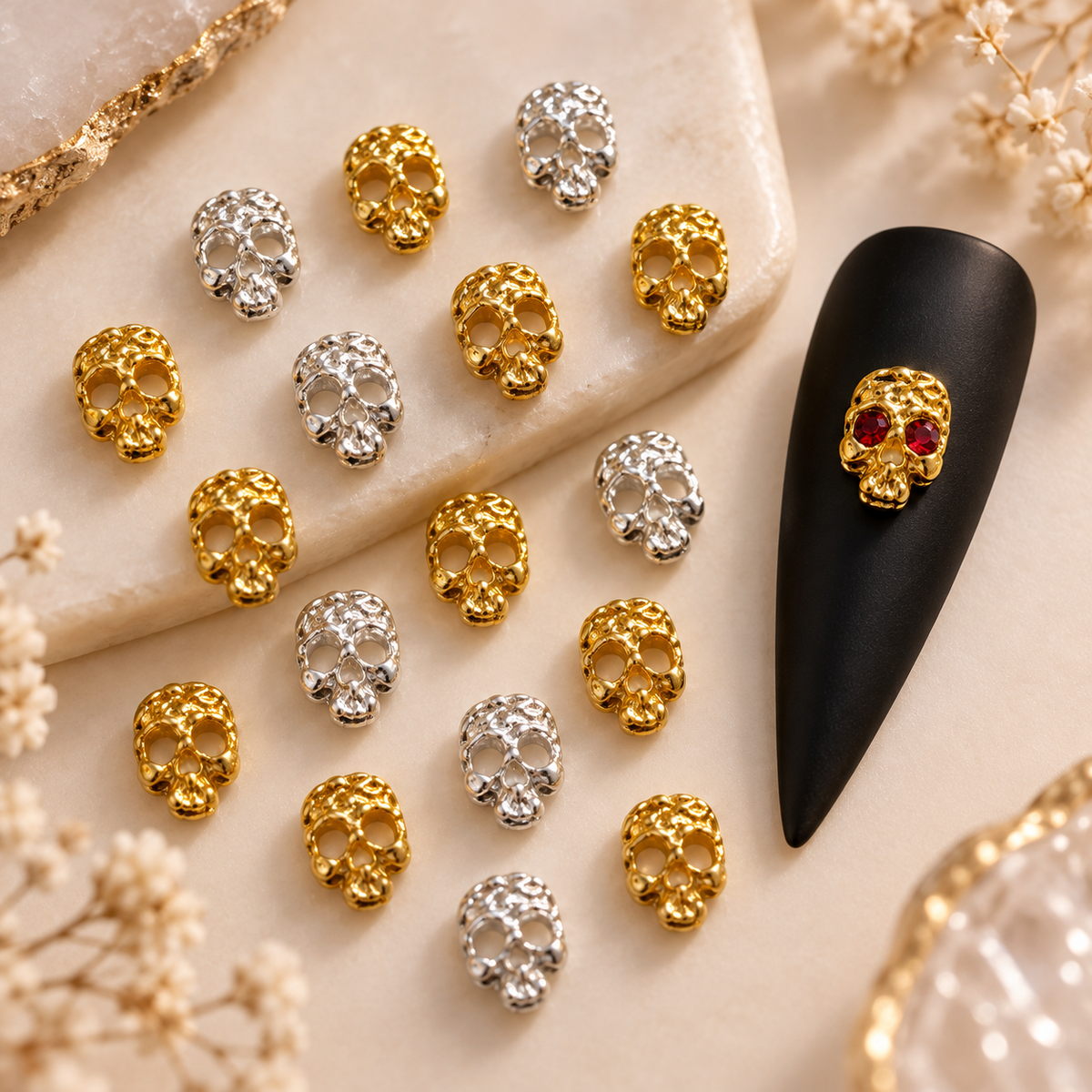 15 charms tête de mort 3D dorés et argentés pour nail art