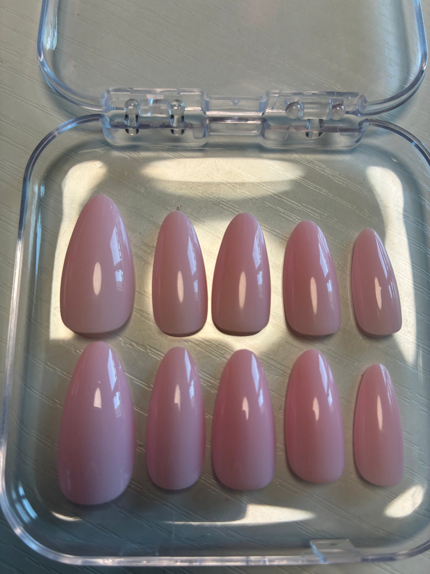 Les Essentiels - Rose dragée – Amande M