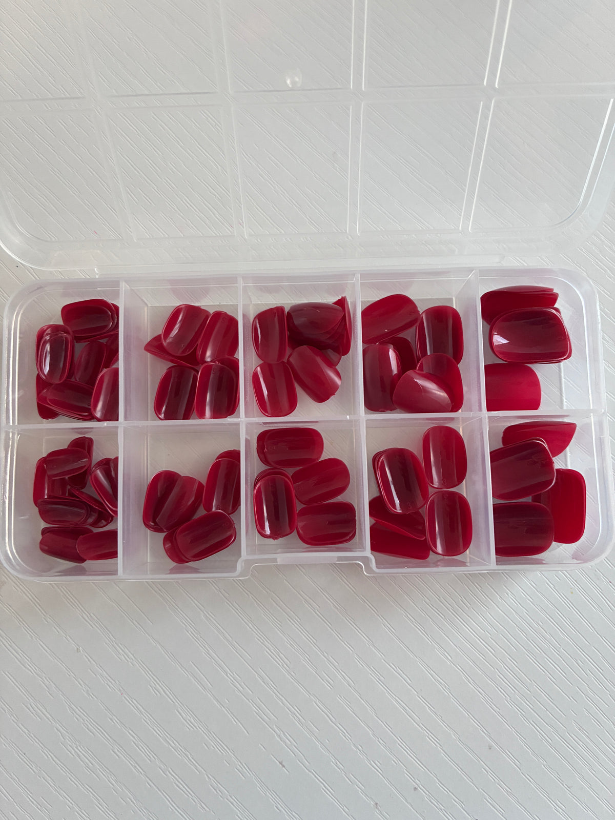 120 capsules carrées courtes lie-de-vin – 10 tailles + accessoires de pose