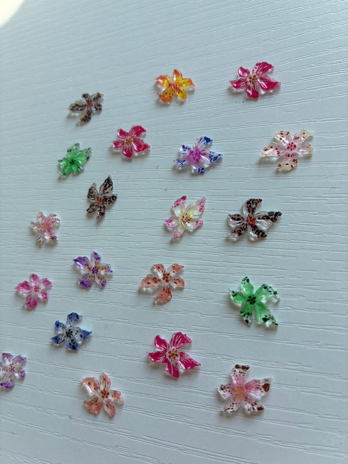 Fleurs 3D multicolores – Lot assorti de 20
