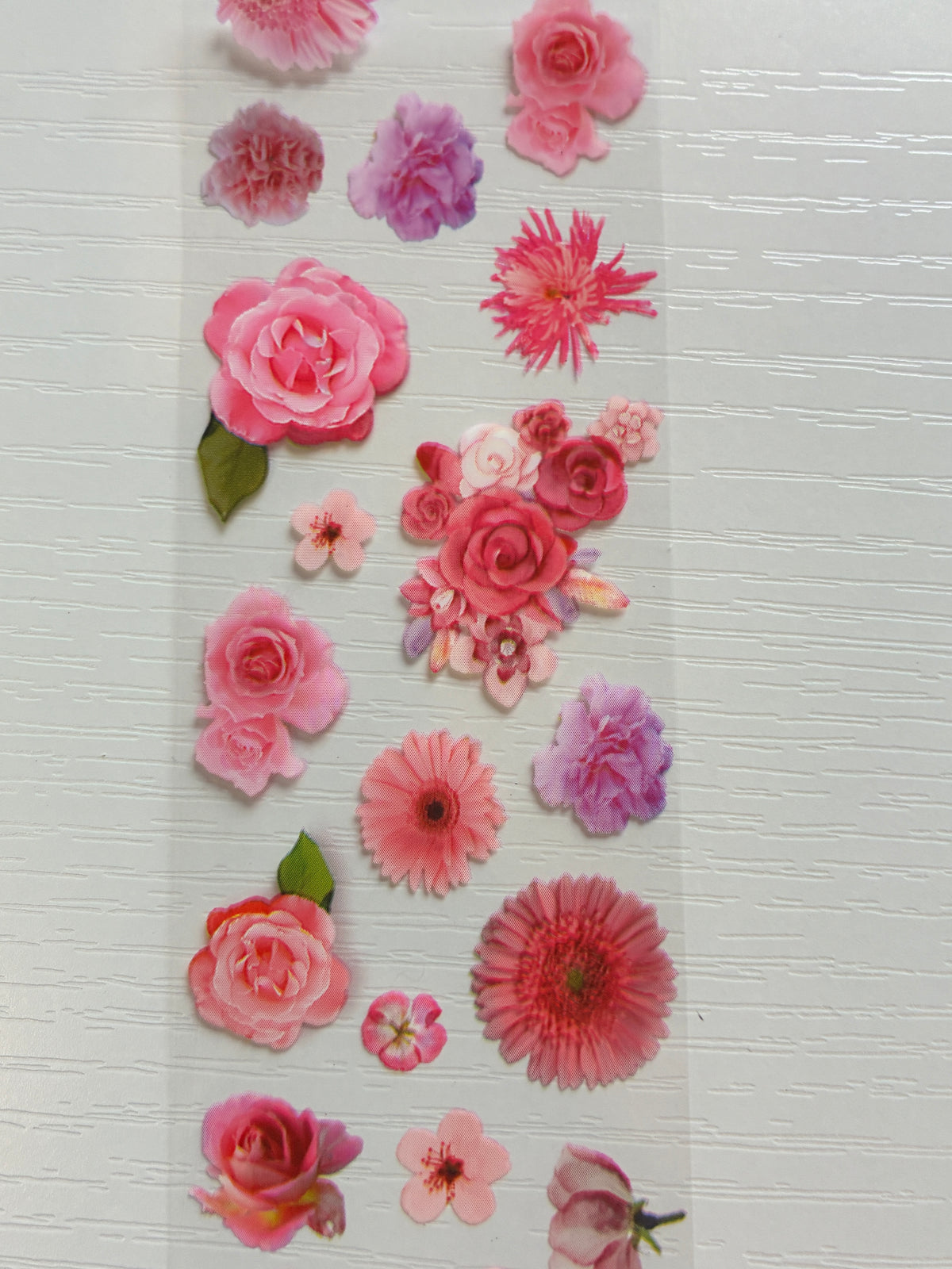 Foil Nail Art – Roses et fleurs roses délicates