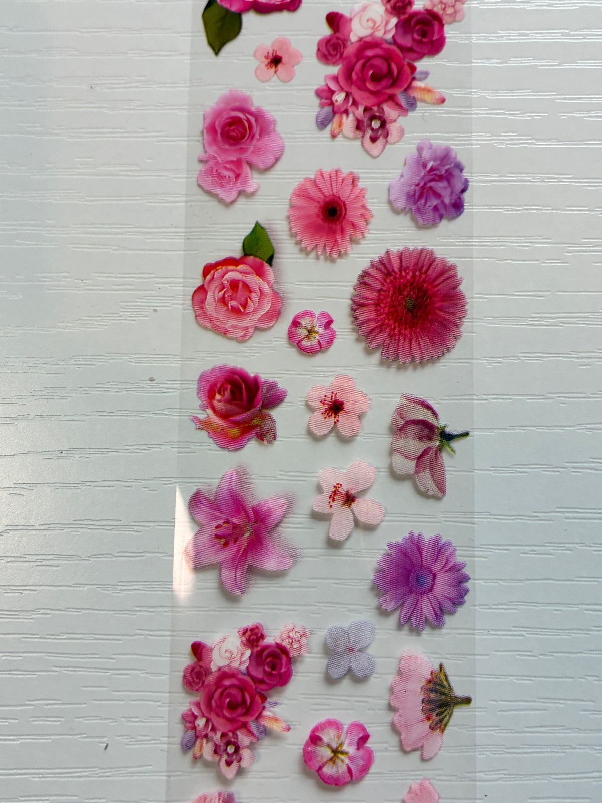 Foil Nail Art – Roses et fleurs roses délicates