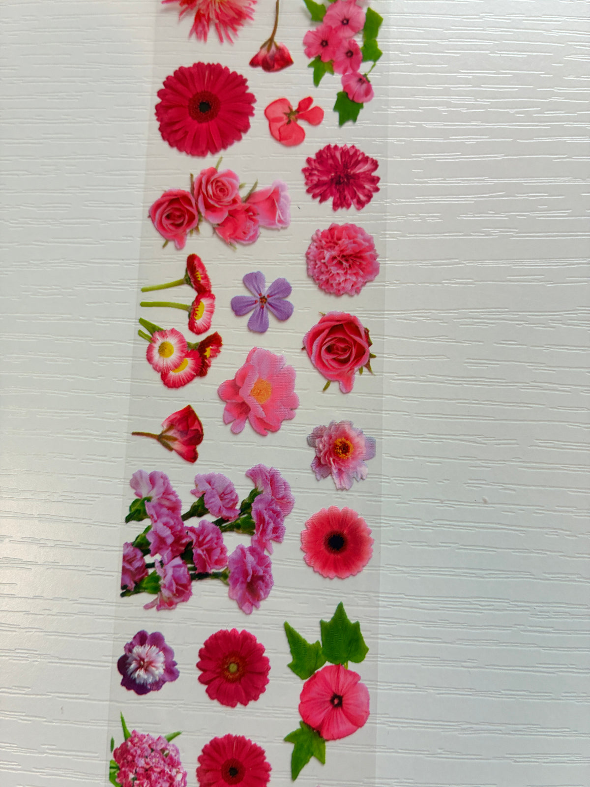 Foil Nail Art – Fleurs roses, fuchsia et rouges