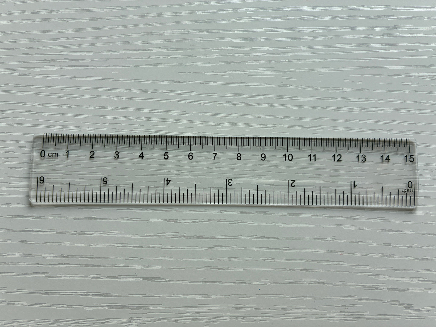 Règle transparente rigide 15 cm pour mesurer les ongles
